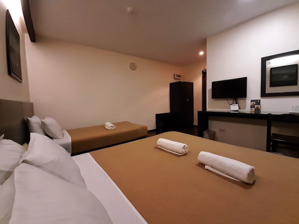 Standard Triple Room photo 3