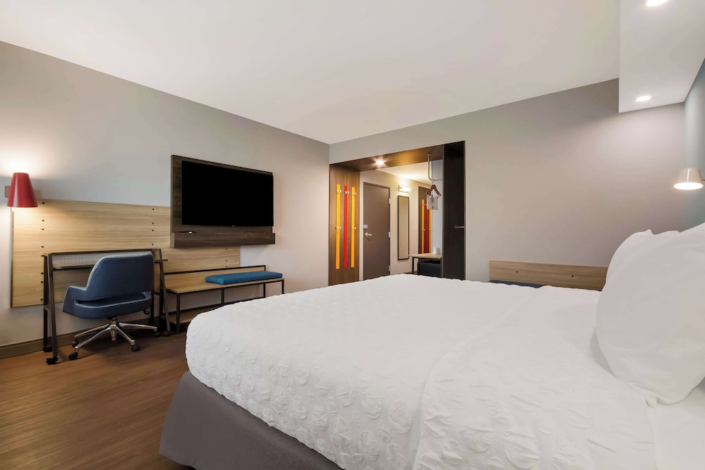 Room, 1 King Bed - Photo 1