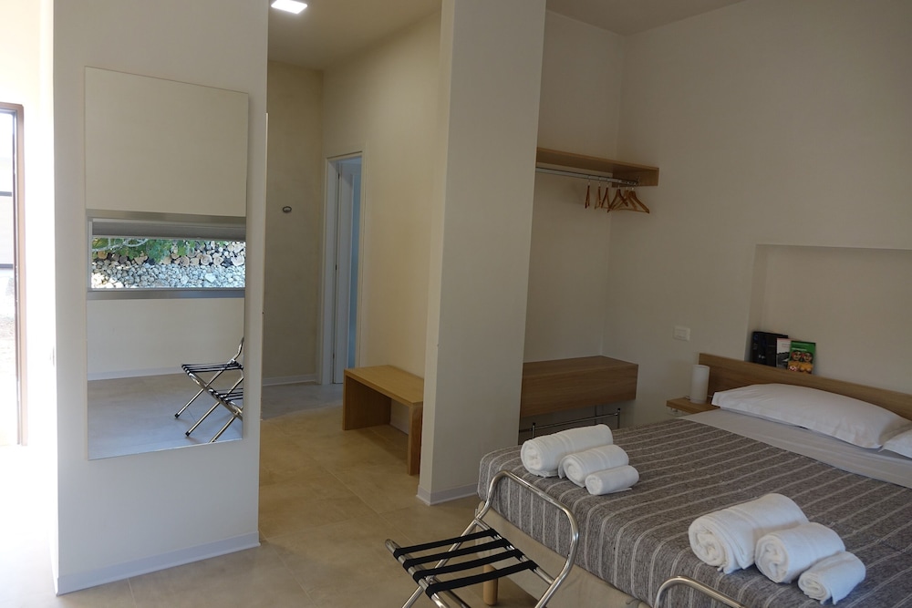 Suite, Non Smoking, Garden View photo 3
