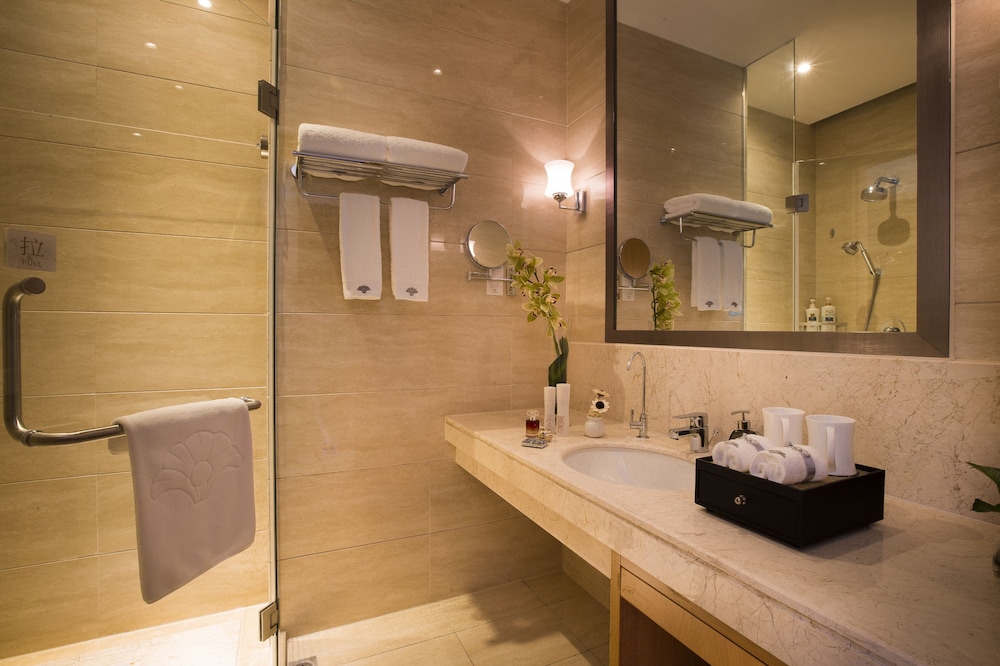 Business Twin Room, City View photo 2
