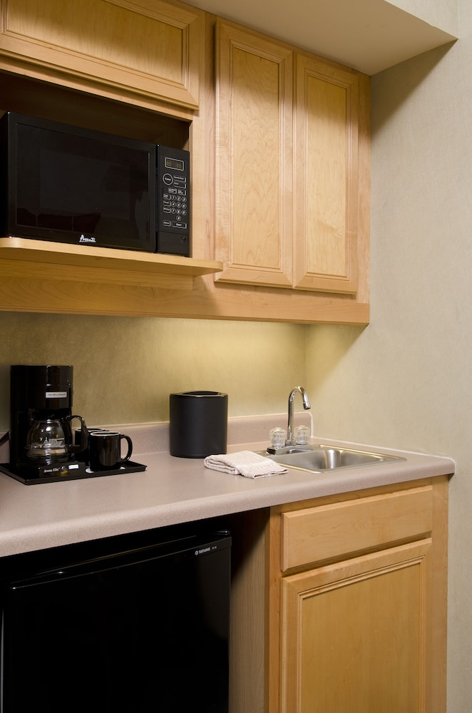 Suite - Photo 6