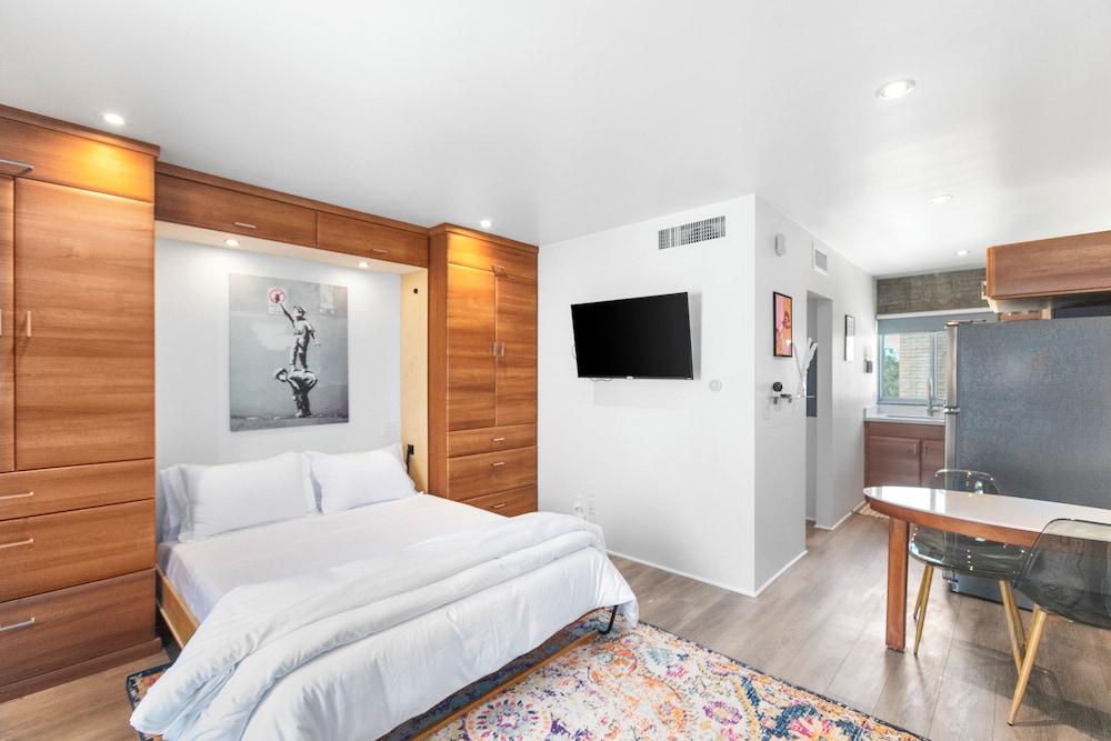 Luxury Studio Suite