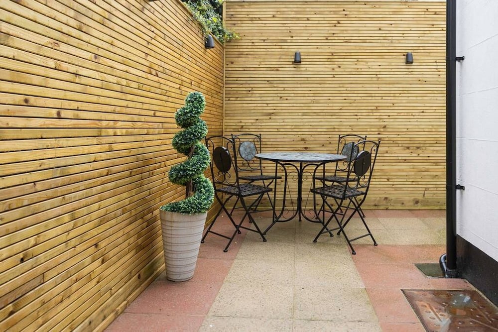 House photo 2