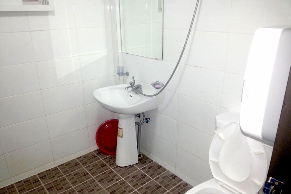 Room (2-Room) photo 2