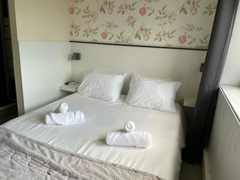 Exclusive Triple Room photo 1