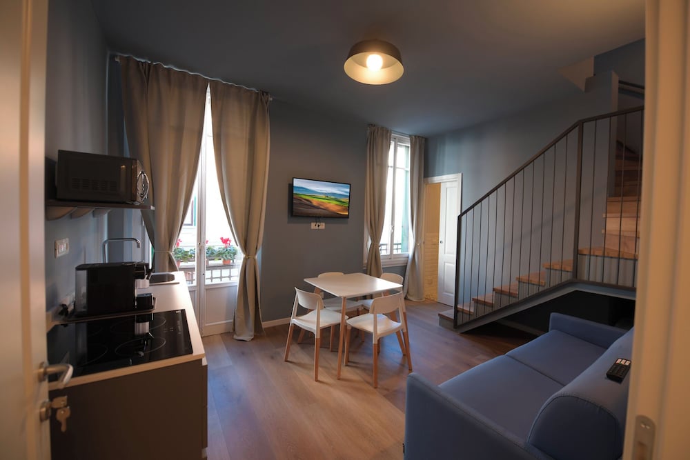Deluxe Quadruple Room, Balcony photo 1