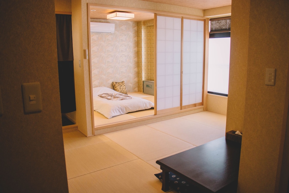 Japanese Style Room for 4 People (with Private Bathroom) No.5, Non Smoking photo 2