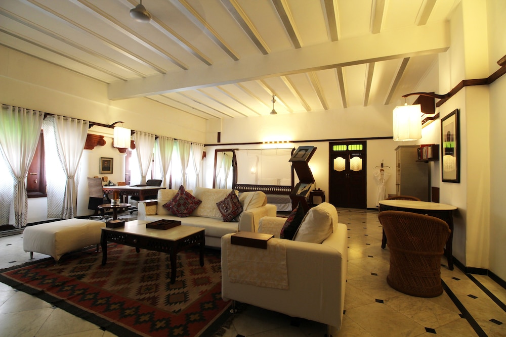 Modern Heritage Grand Room - Photo 4