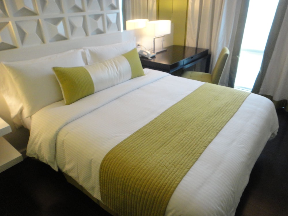 Deluxe Queen Room - Photo 4