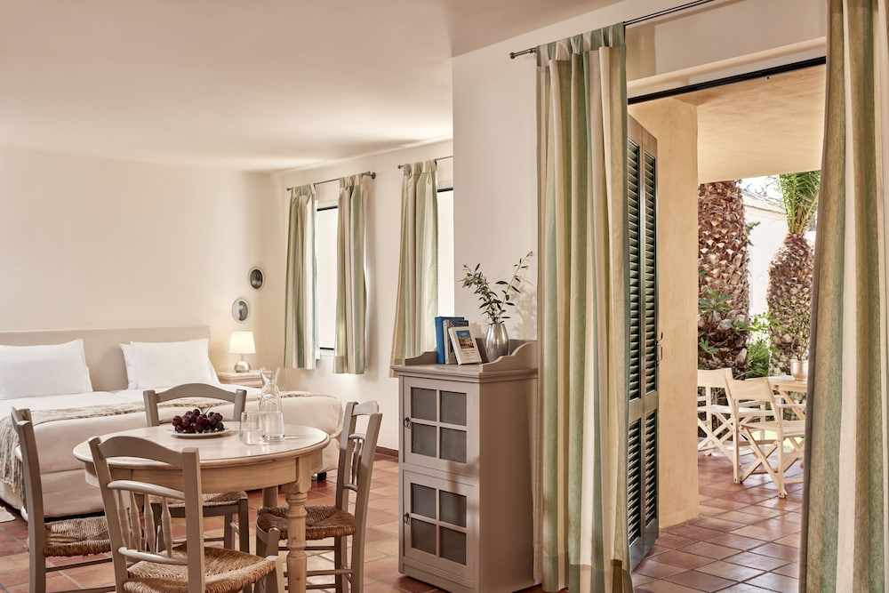 Family Apartment, 1 Bedroom, Garden View - Photo 1