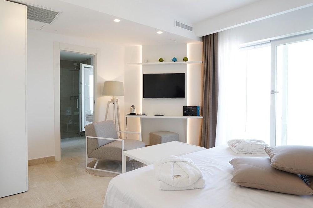 The 35 Exclusive Room - Photo 2