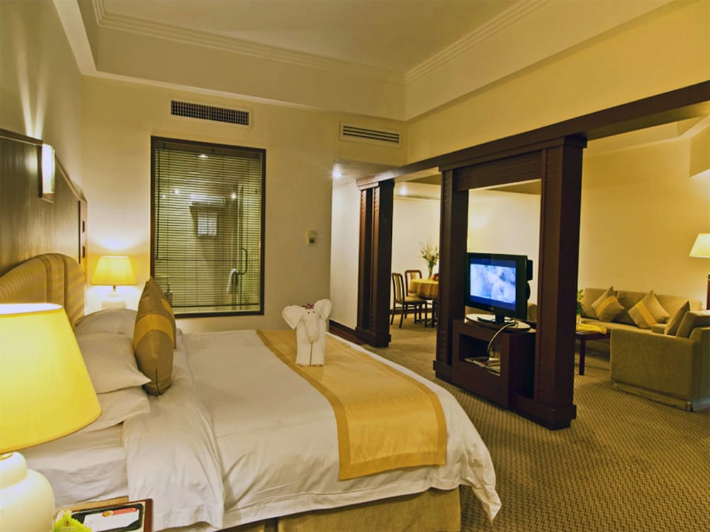 Business Suite photo 3
