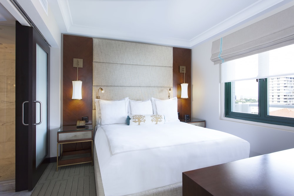 Room, 1 King Bed, City View, Tower