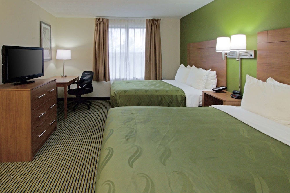 Suite, Multiple Beds, Non Smoking photo 1