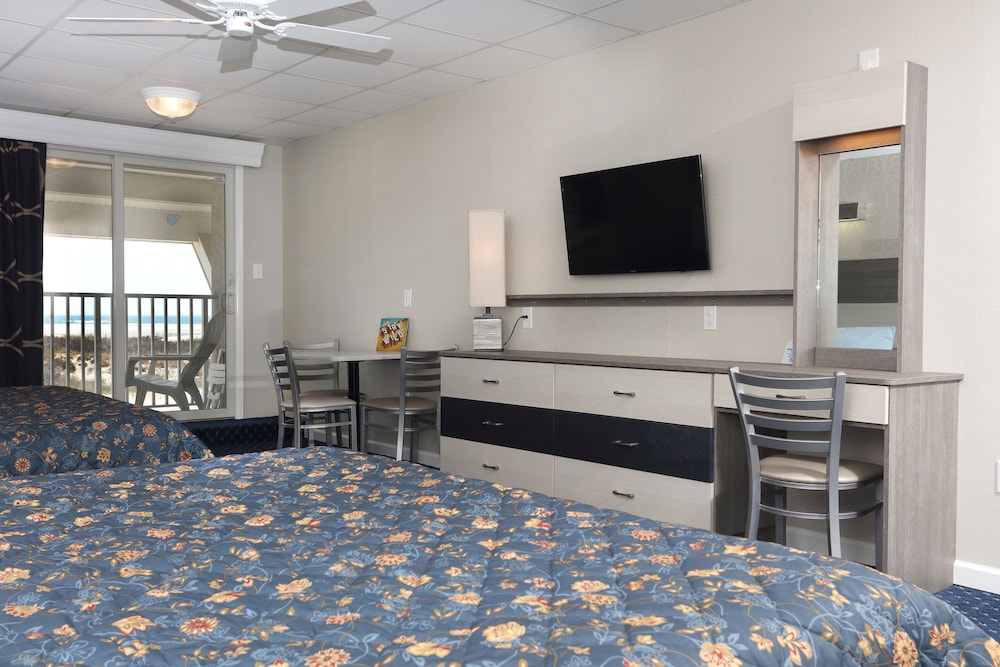 Standard Room (OCEAN FRONT UNIT E3)