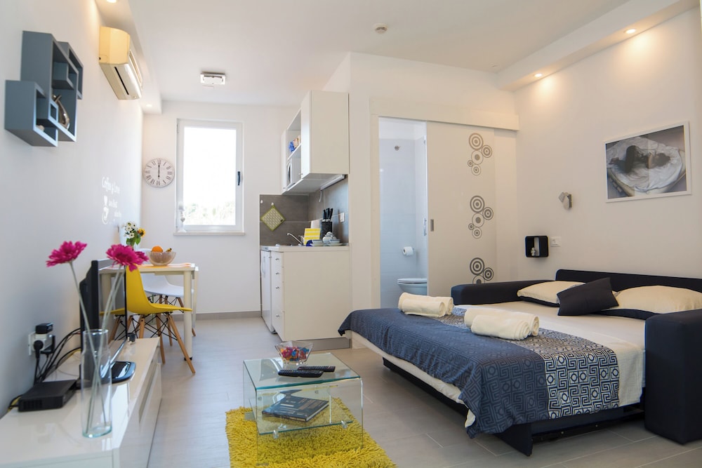 Studio (Apartment Simple - Studio Apartment w)