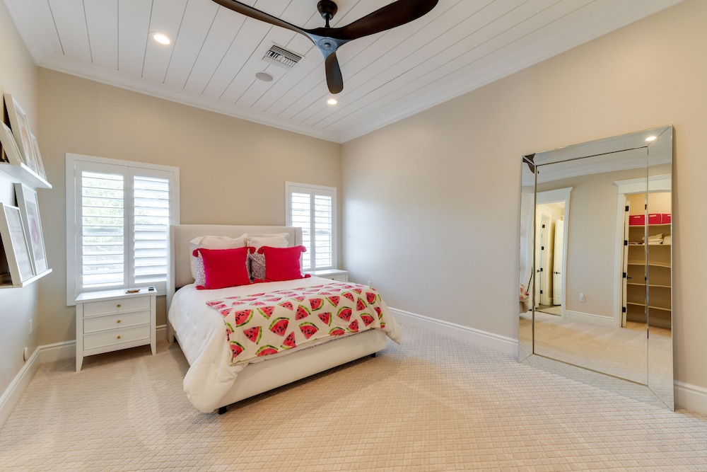 House (4 Bedrooms) photo 2