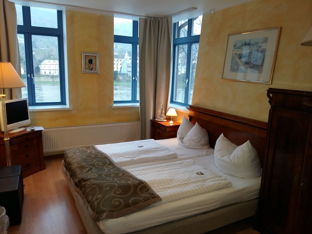 Economy Double Room photo 3