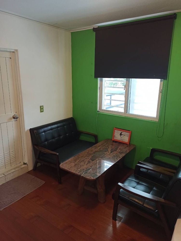 Family Room (8 people) photo 3