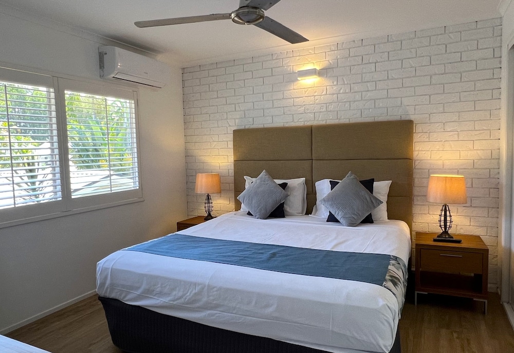 Superior Apartment, 1 Bedroom, Pool View photo 2