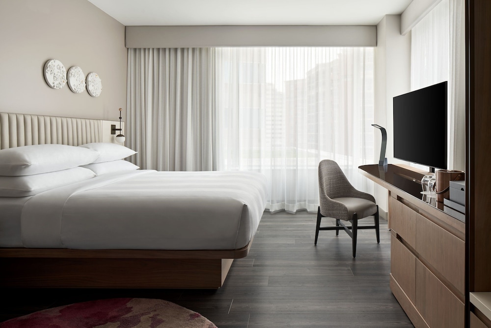 Room, 1 Bedroom, City View (Corner)