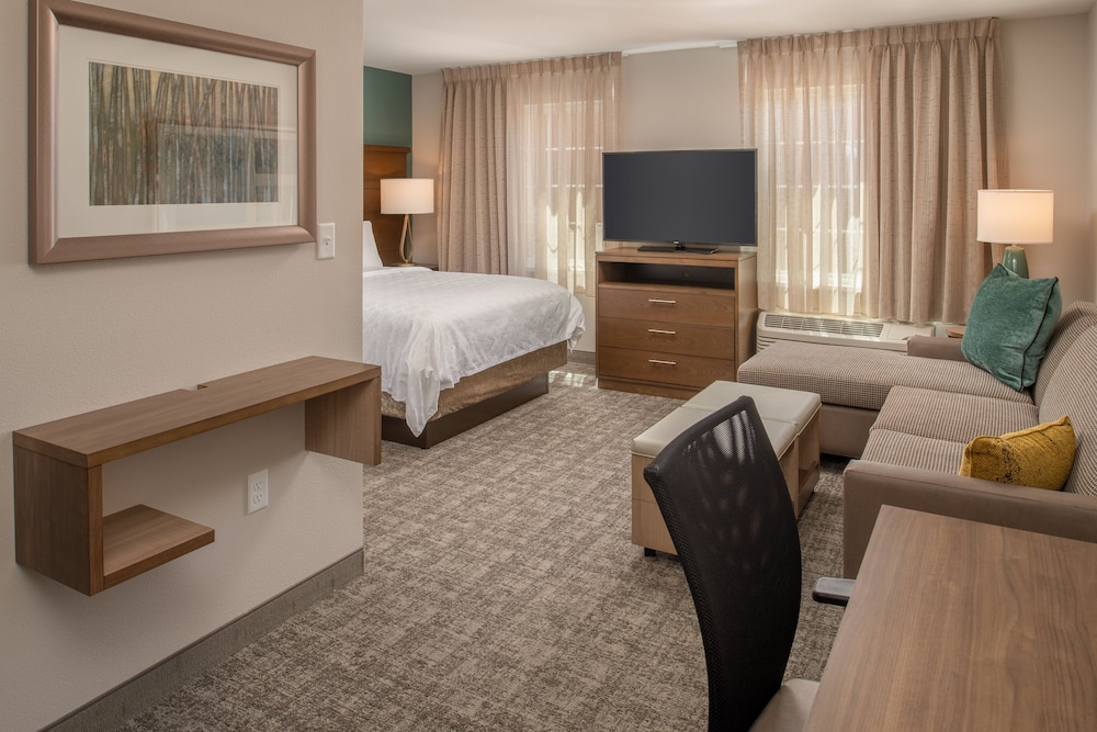 Suite, 1 Bedroom, Accessible, Kitchen (Communications) - Photo 1