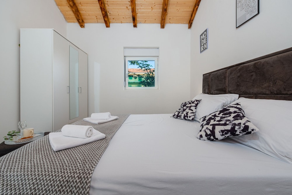 Villa, 2 Bedrooms, Private Pool photo 1