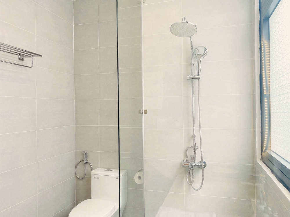 Premium Double Room, Balcony, City View - Photo 5
