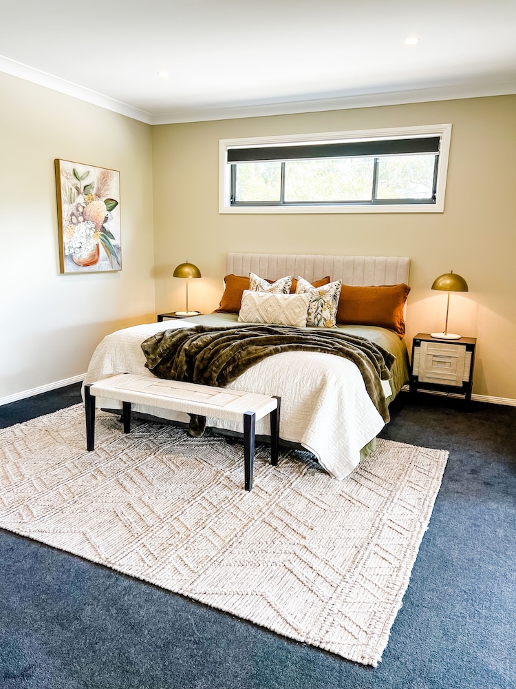 Luxury House, 6 Bedrooms, Mountain View photo 1