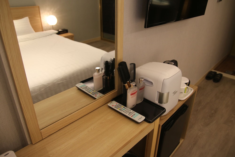 Standard Twin Room photo 2