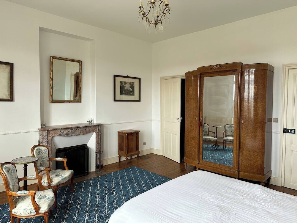 Deluxe Double Room, City View photo 3
