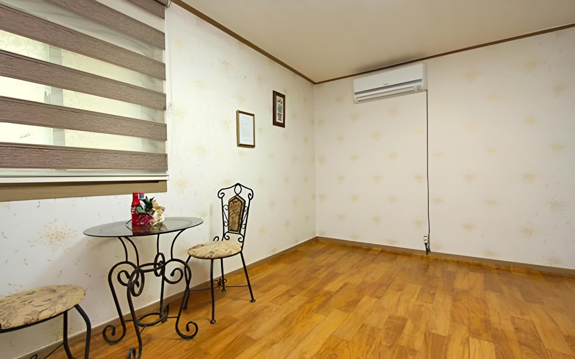Room (Room 103 (separate building)-Reservat) - Photo 8