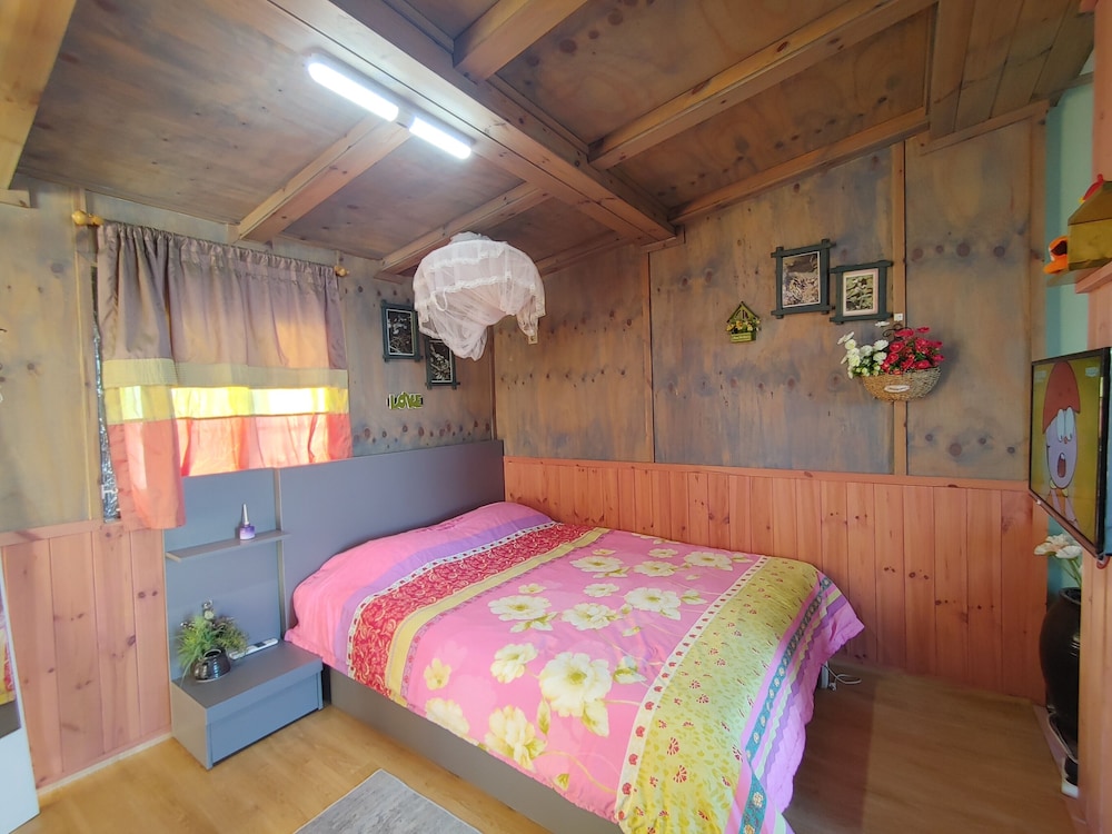Honeymoon Room (14 PY, Badaiyagi) photo 2