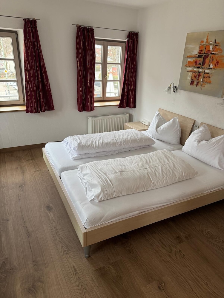 Standard Double Room photo 2