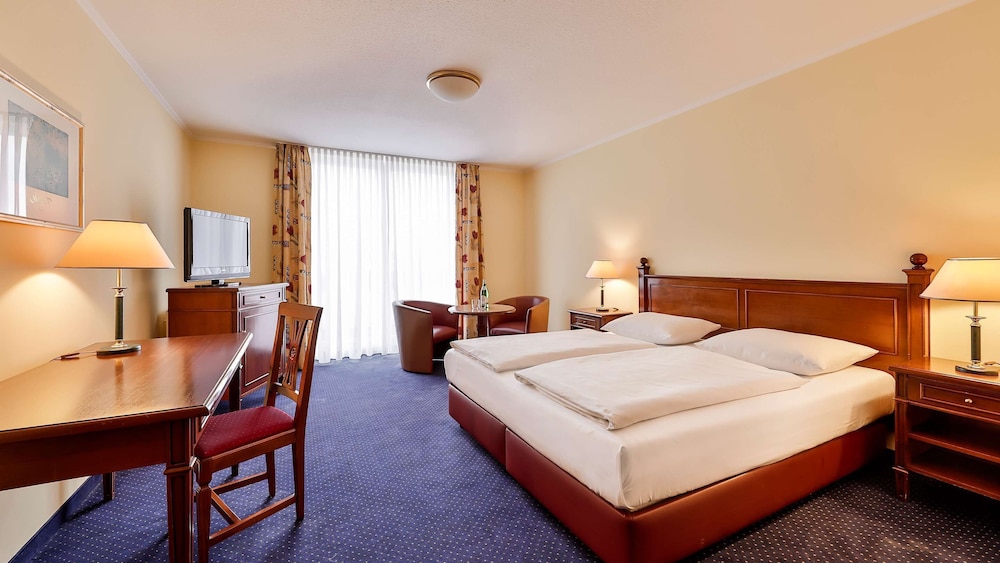 Deluxe room with double bed or twin bed - Photo 3