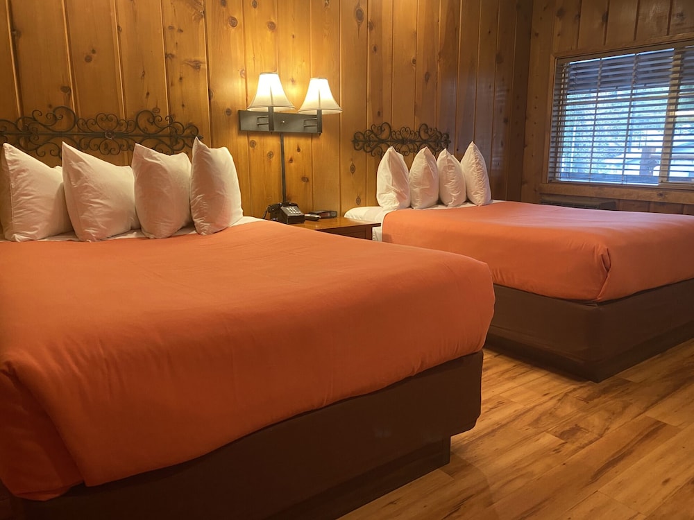 Room, 2 Double Beds photo 1