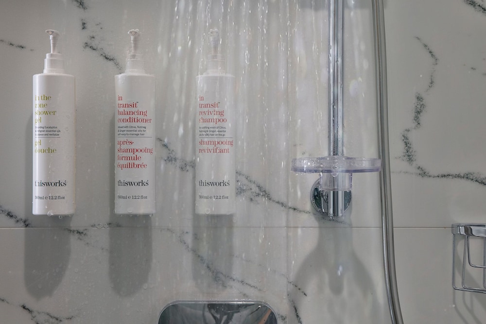 Deluxe Room, 1 Double Bed (Balcony)