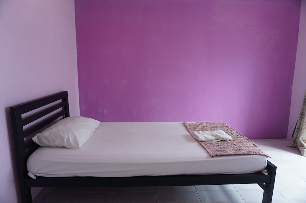 Single Room with Fan photo 2