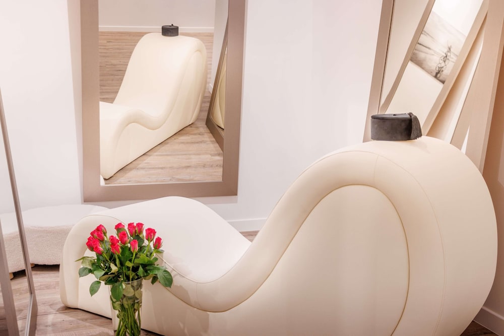 Signature Suite (Master Suite) - Photo 6