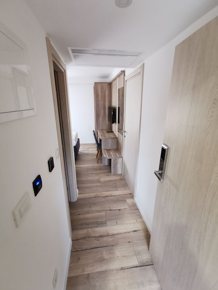 Standard Triple Room photo 2