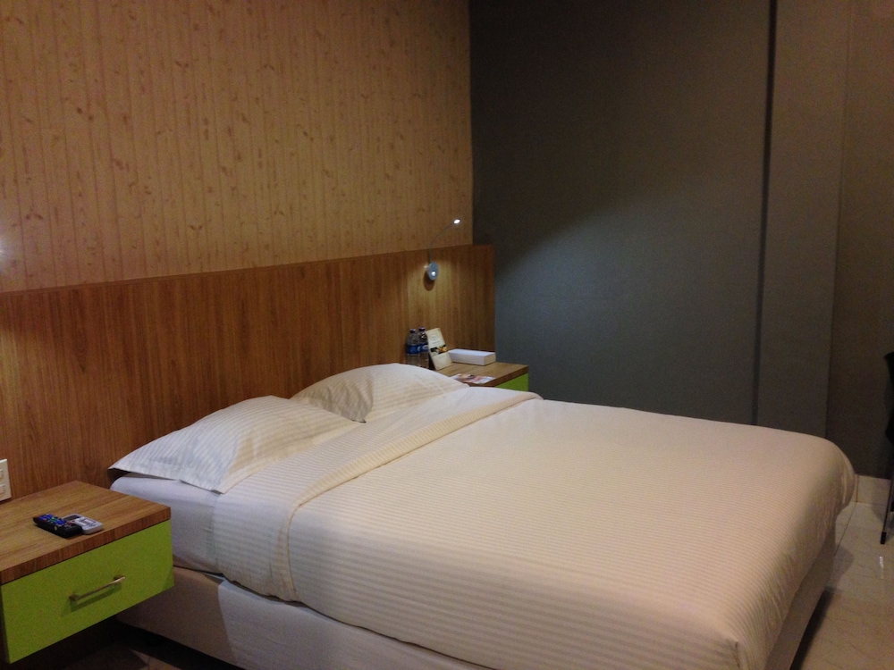 Royal Room