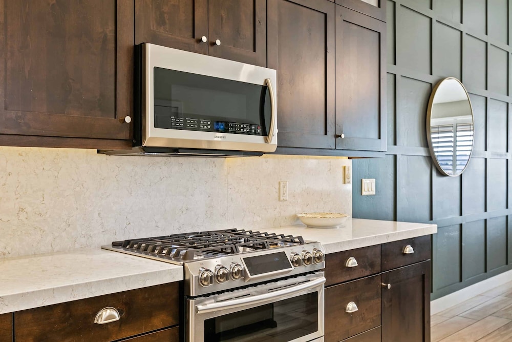 Townhome, 3 Bedrooms photo 3