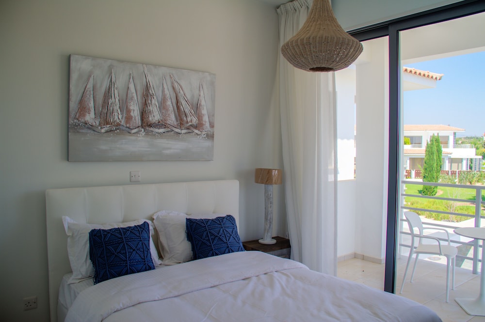 Luxury Villa, 3 Bedrooms, Private Pool, Garden View