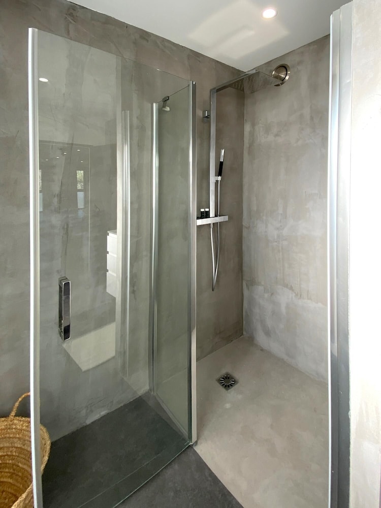 Deluxe Apartment, 2 Bedrooms, Terrace, City View photo 2