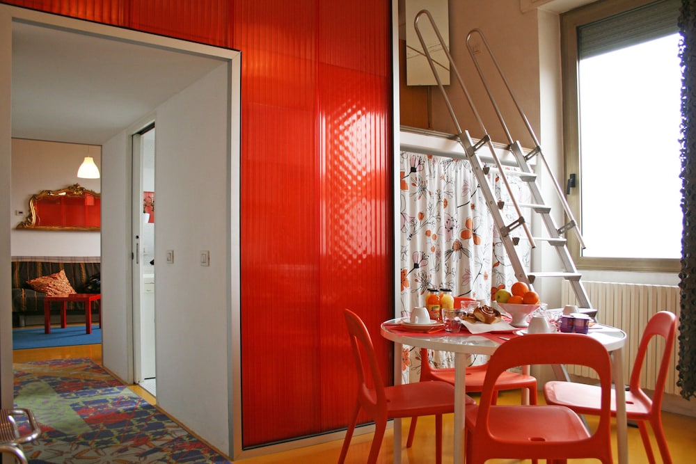 Apartment, 1 Bedroom, Kitchen, Annex Building photo 2