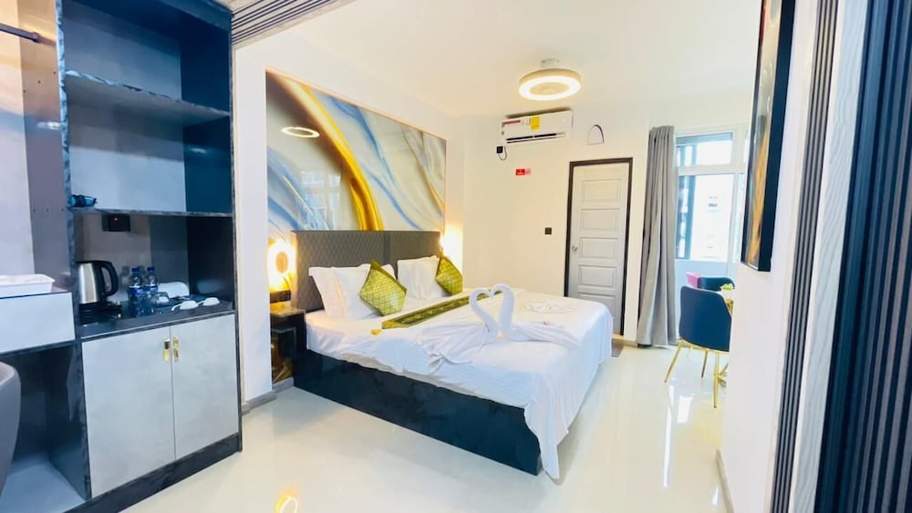 Deluxe Double Room, Balcony, City View