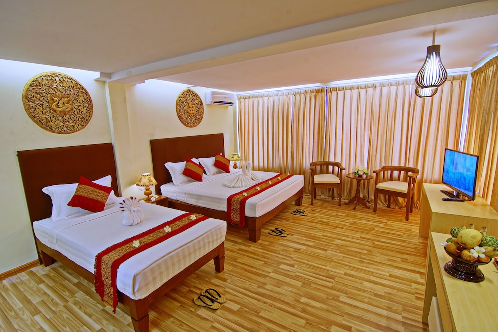 Royal Deluxe Room photo 2