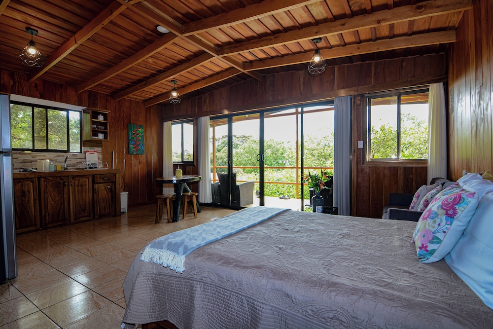 Comfort Studio Suite, Garden View photo 2