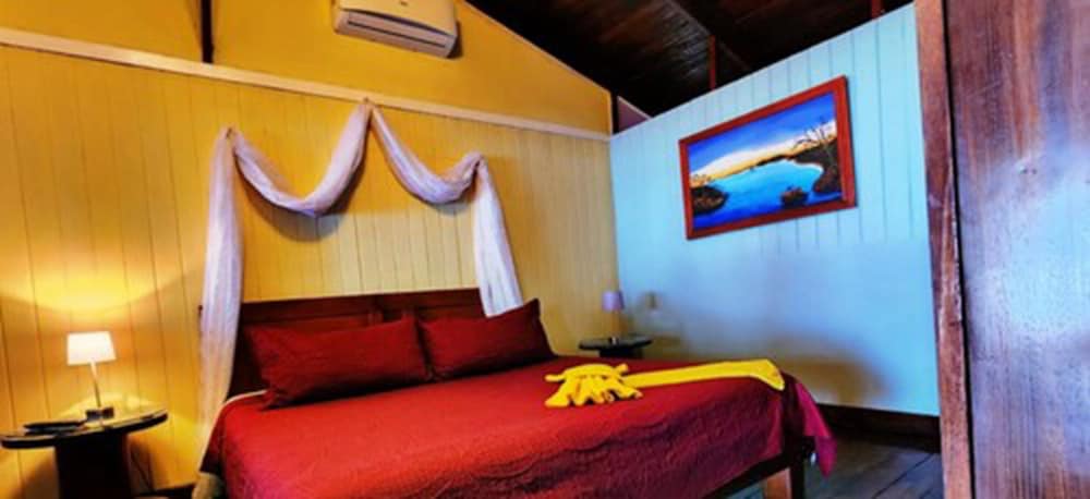 Honeymoon Room photo 1