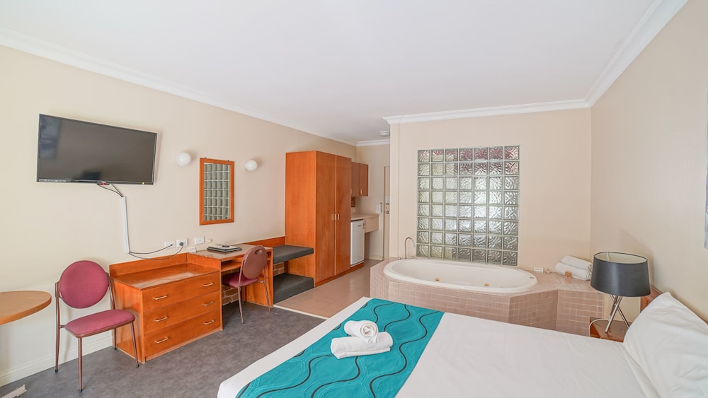 Spa Deluxe Room - Not Pet Friendly photo 2